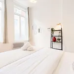 Lille Saint Maurice - Charming Home With Courtyard