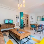 Beautiful Apartment With Balcony 4 Bedrooms!