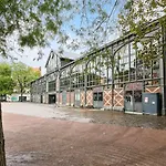 Functional Studio For Short Stays