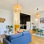 Charming Flats On The Grand Boulevard