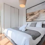 Quiet 1 Bedroom Apartment Parking Old Lille