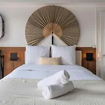 Renovated 3-Bedroom Flat On The Grand Place