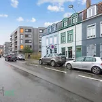 Poppy-Ideally Located, Next Station,Gd Palais&City
