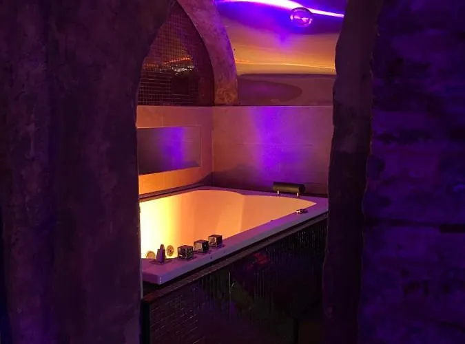 Private Room & Spa Avec Jacuzzi Privatif