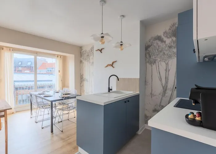 Renovated 3-Bedroom Flat On The Grand Place