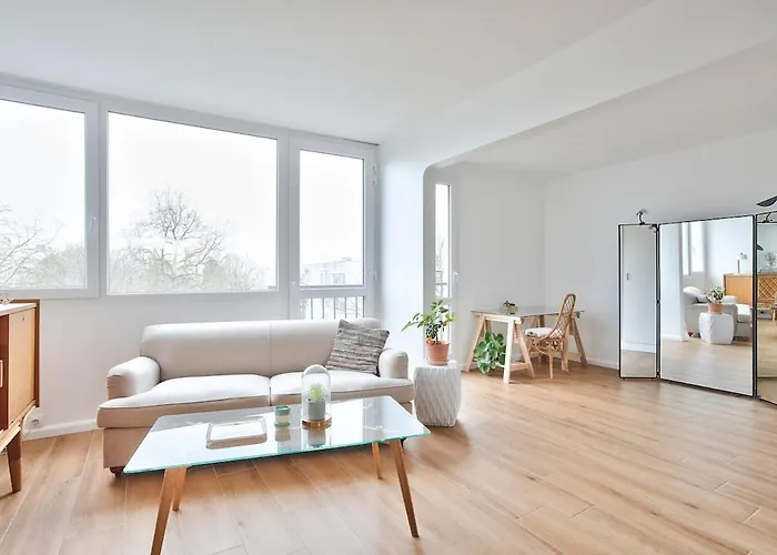Superb 1Br Flat On The Bois Blancs District