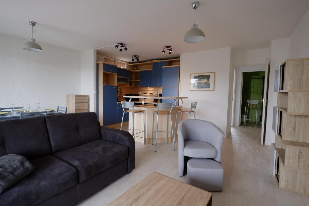 70 M2 Avec Balcons Et Parking