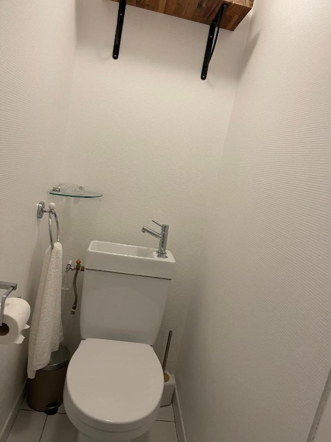 La Petite Place De La Porte De Gand *