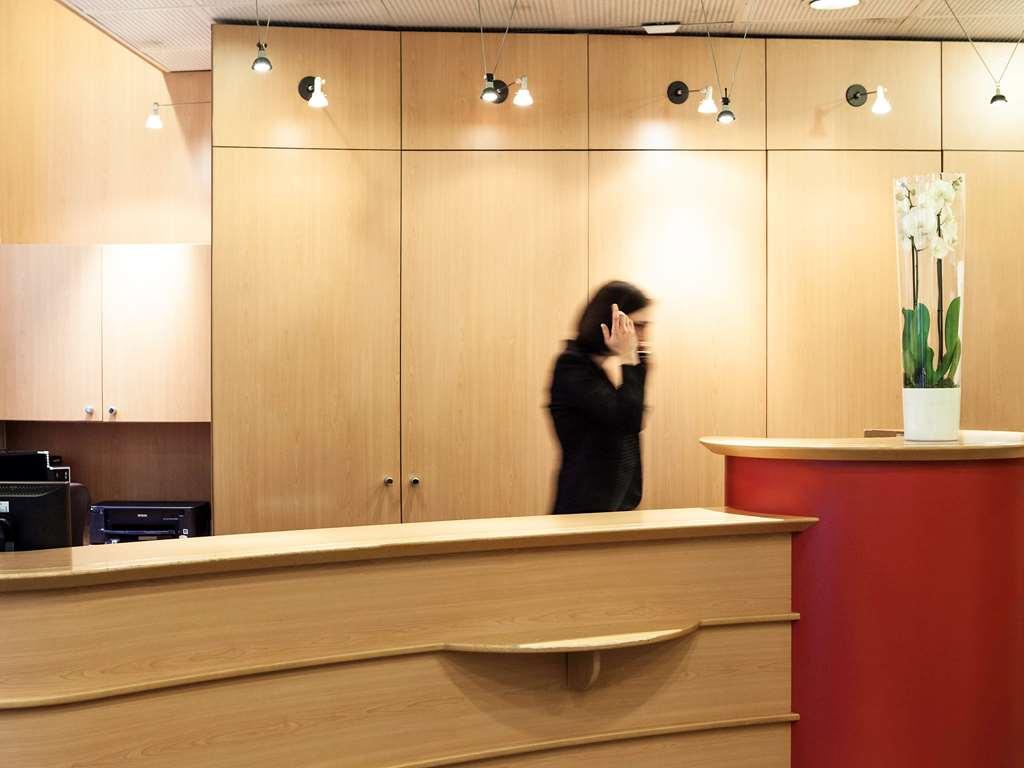 Ibis Centre Grand Place Hotel 3*
