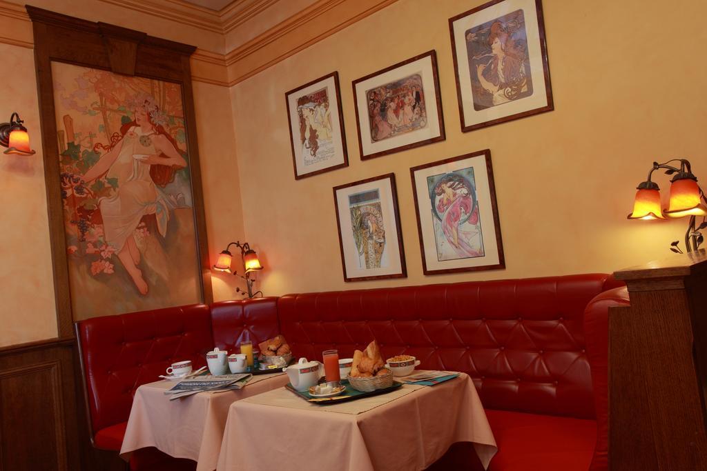 De La Paix Hotel 3*