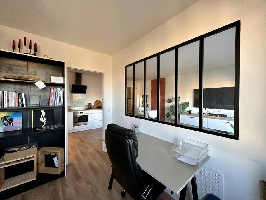 Cosy 68m2 Lumineux Avec Balcon - Garage Prive Apartment