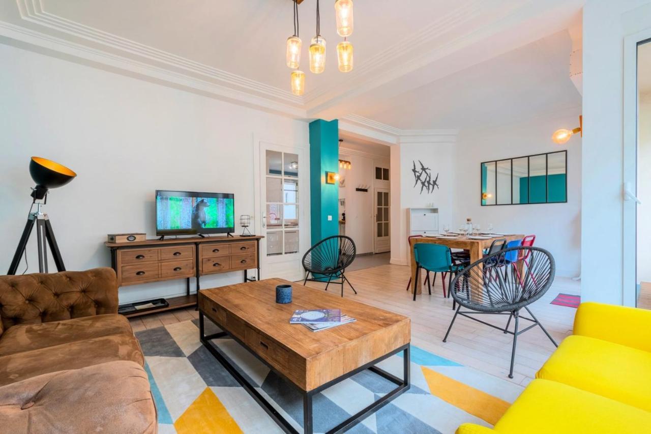Apartment Beautiful With Balcony 4 Bedrooms! *