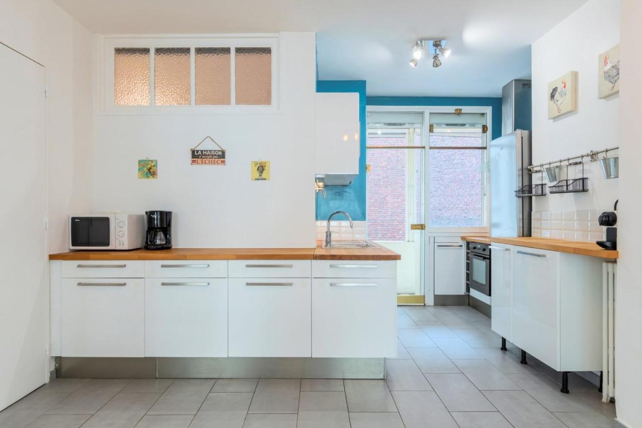 Beautiful With Balcony 4 Bedrooms! Apartment