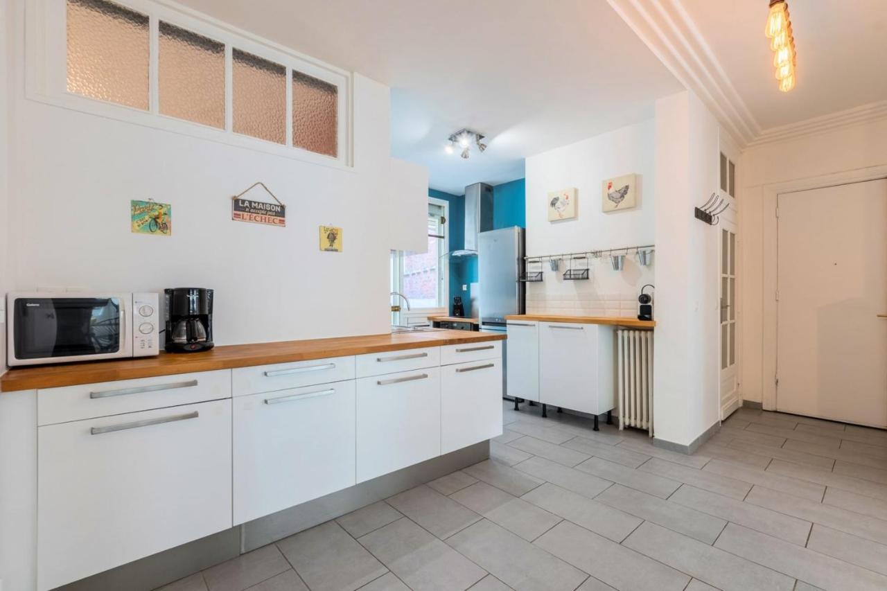 Apartment Beautiful With Balcony 4 Bedrooms!