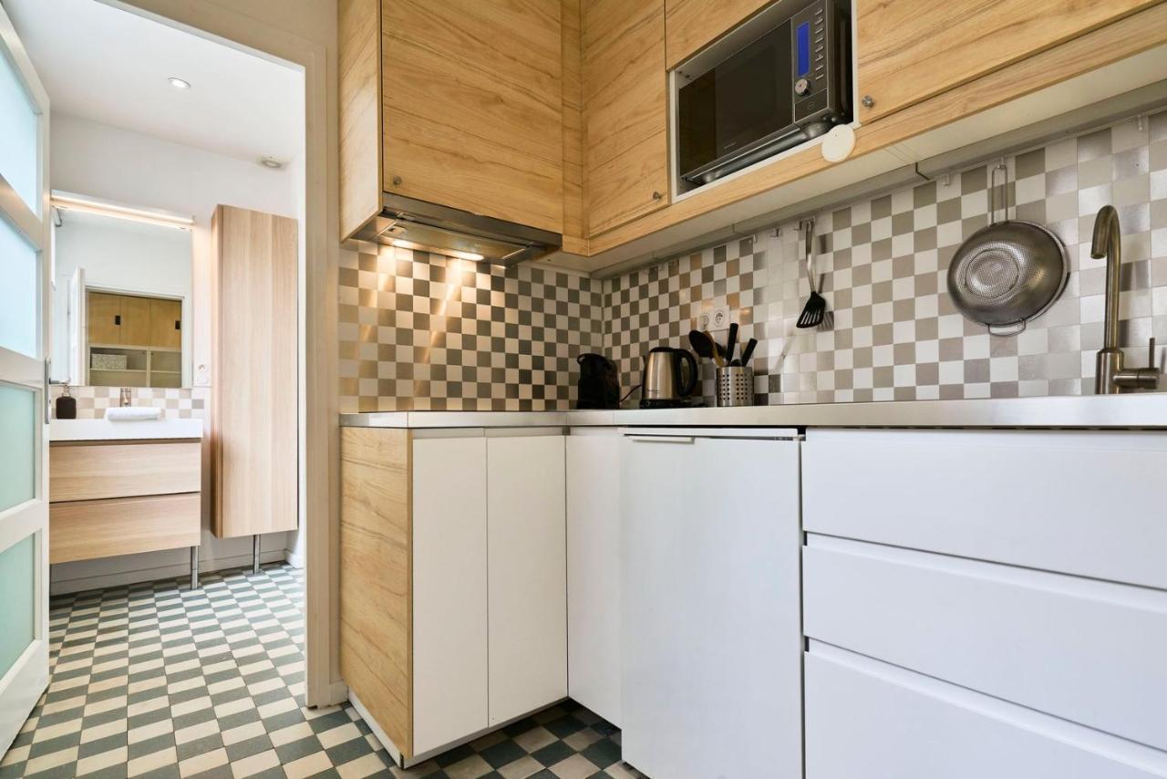 Functional Studio For Short Apartment