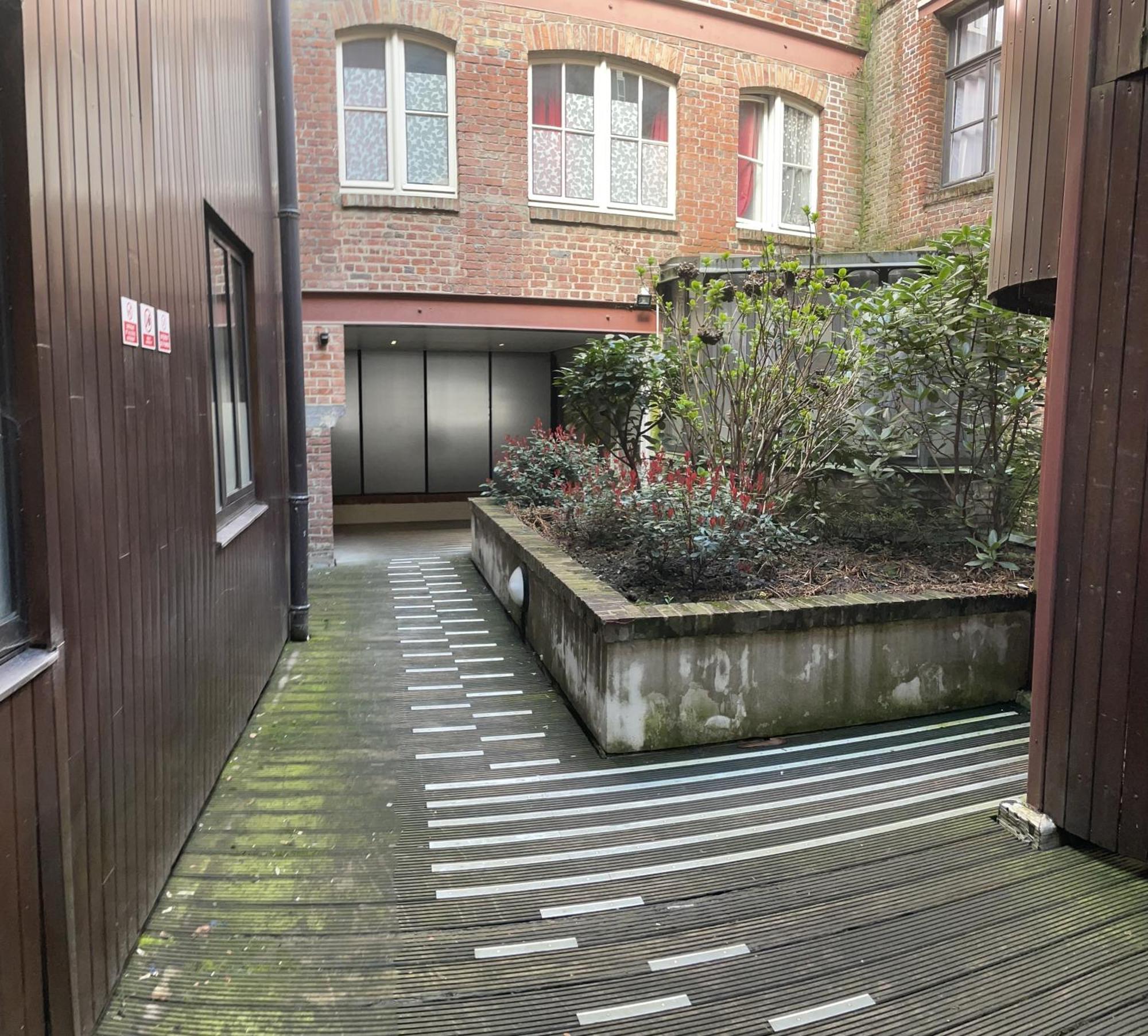 Escalille Le Royale Apartment