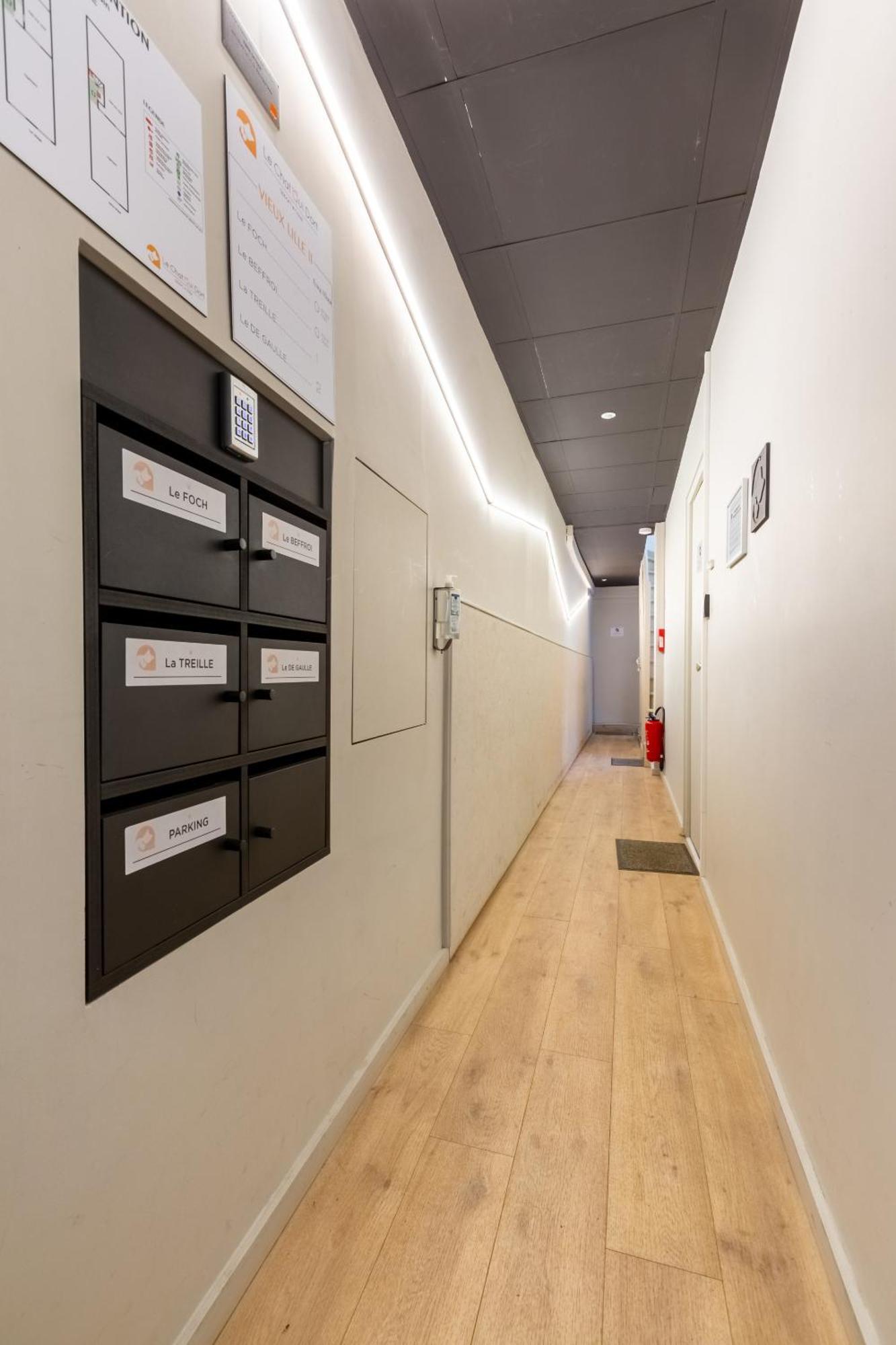Au Qui Dort - Magasin Apartment *