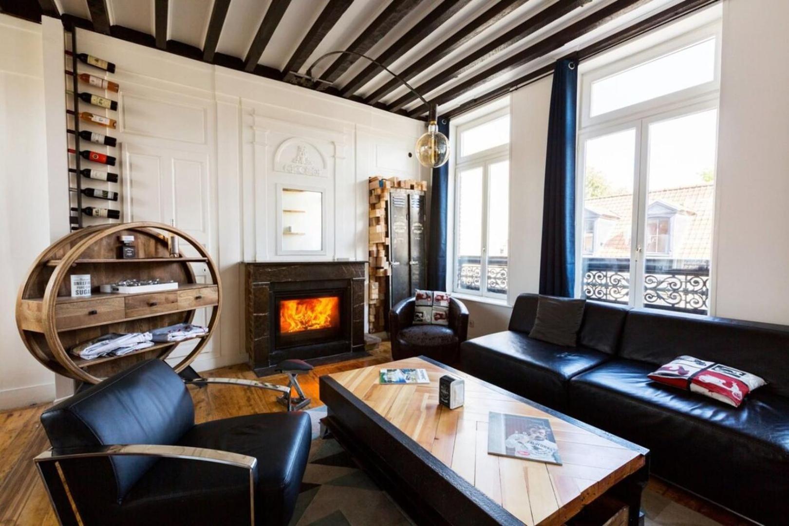Vieux Triplex De 100 M2 *