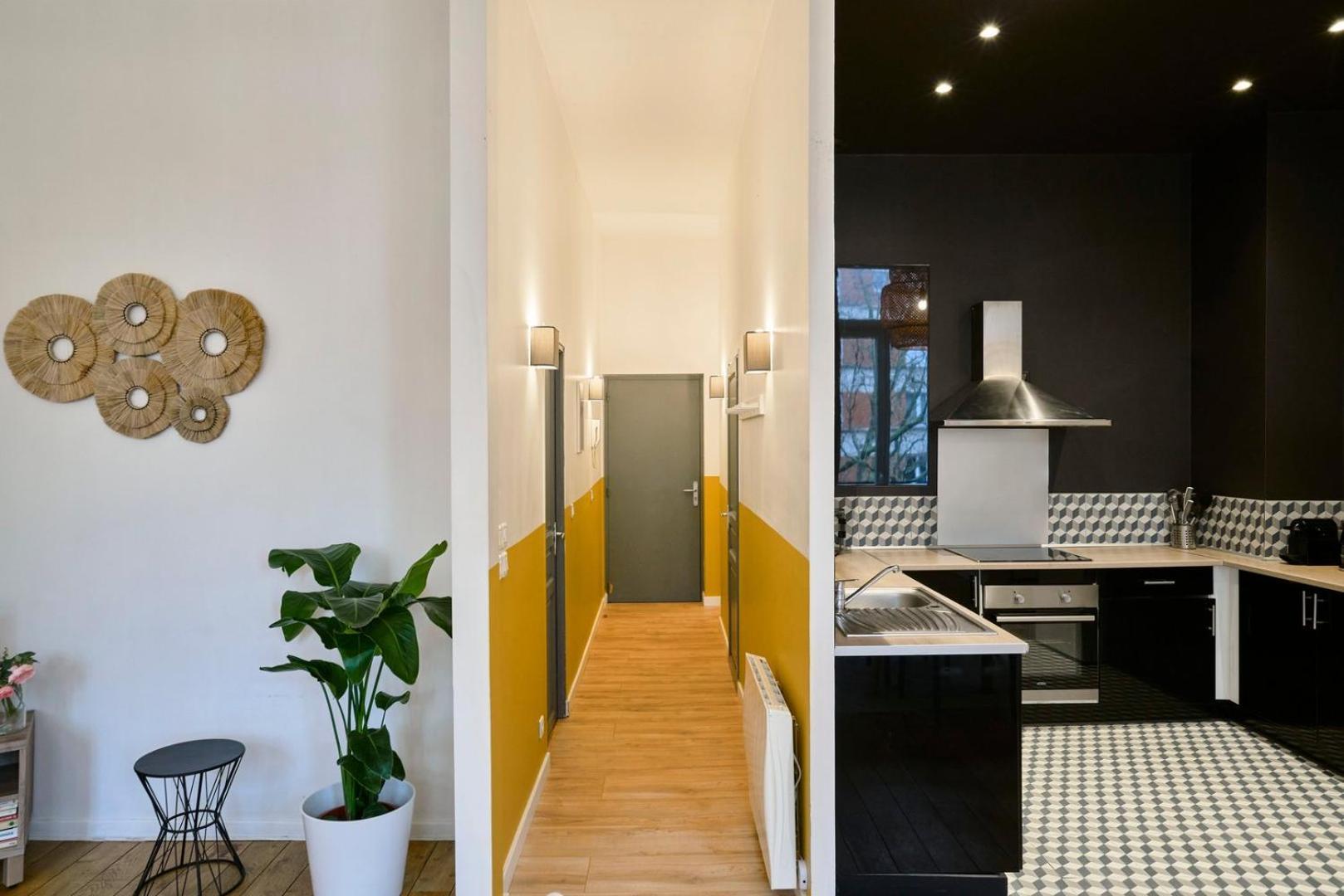 Charming Flats On The Grand Boulevard *