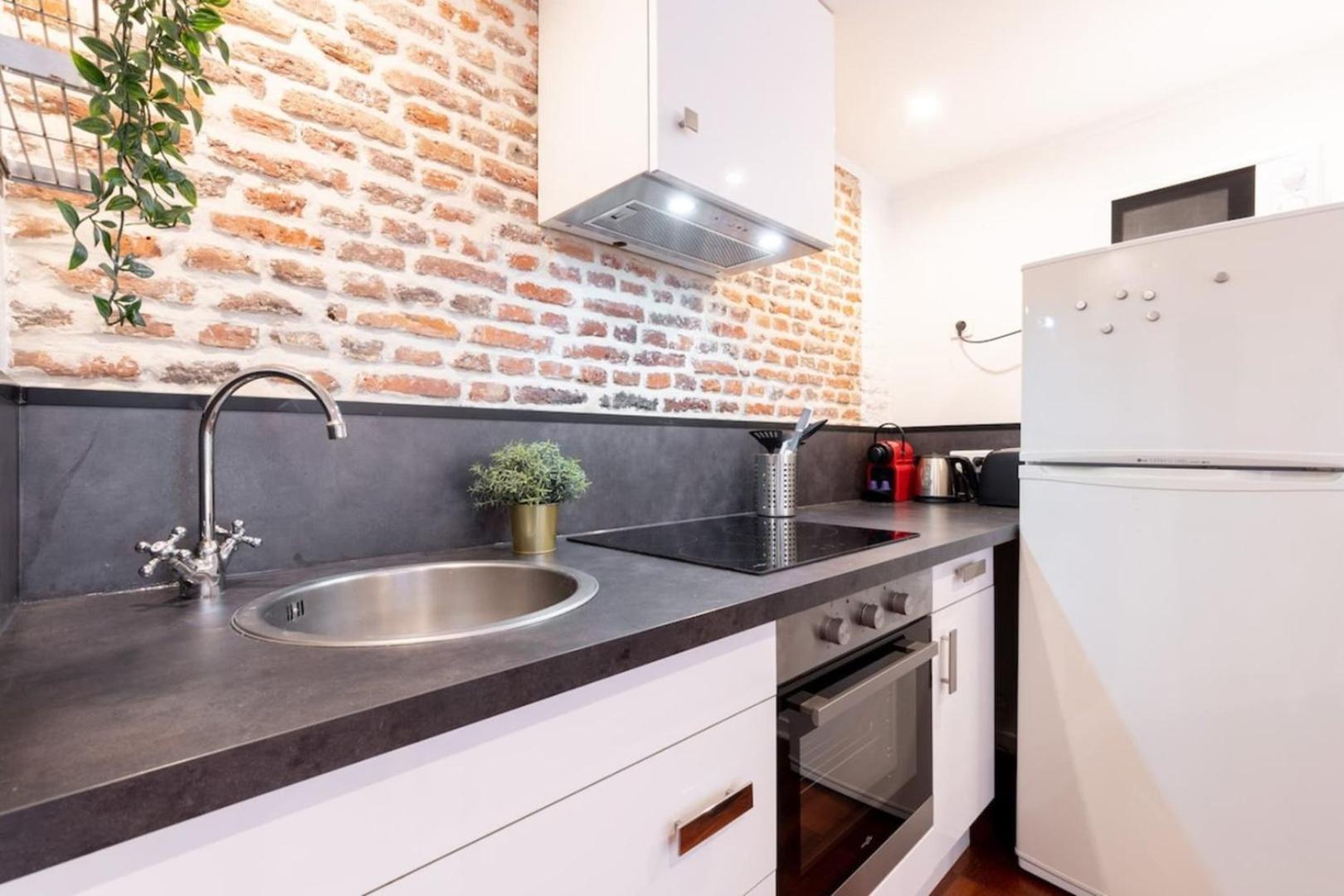 Appartement Old - Ideally Located !