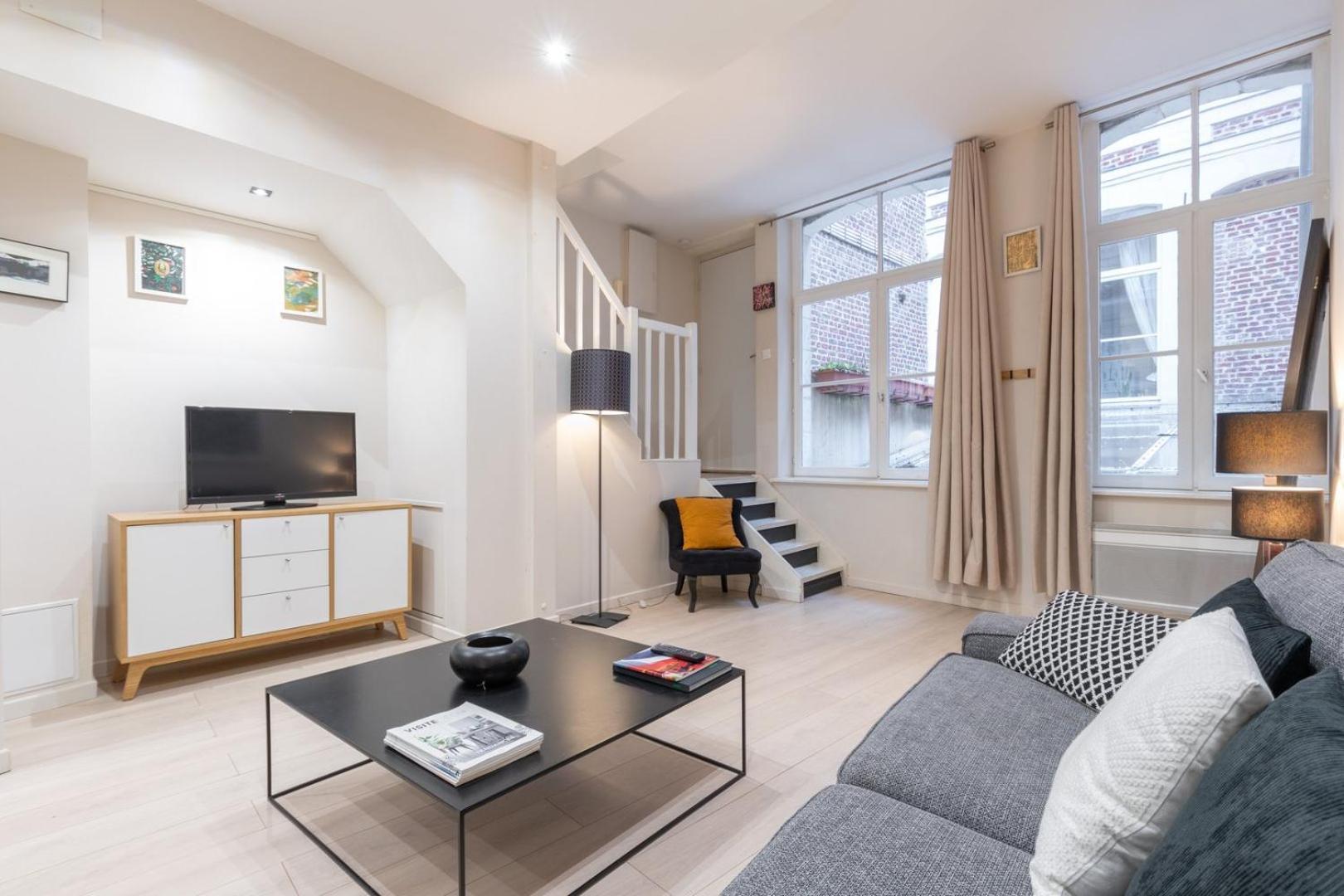 Old - Superb 2 Bedrooms. *
