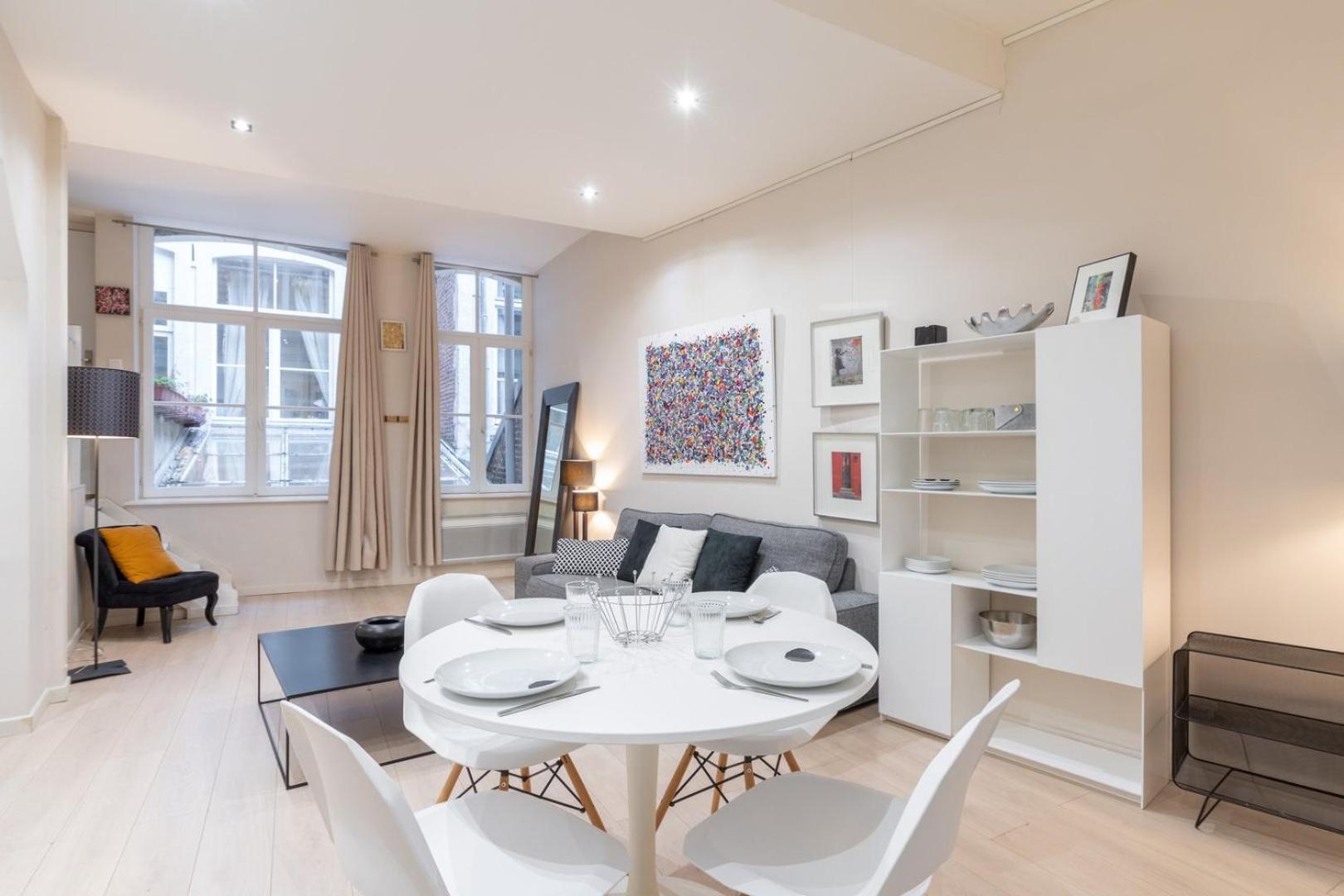 Apartment Old - Superb 2 Bedrooms.