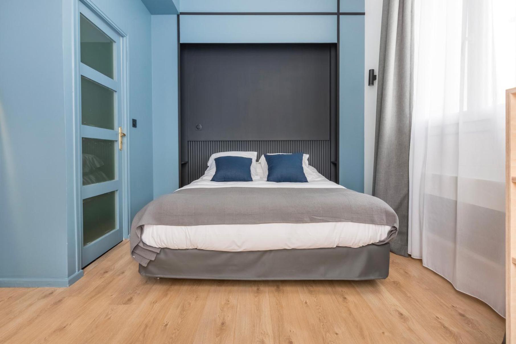 Au Qui Dort - Gounod Apartment