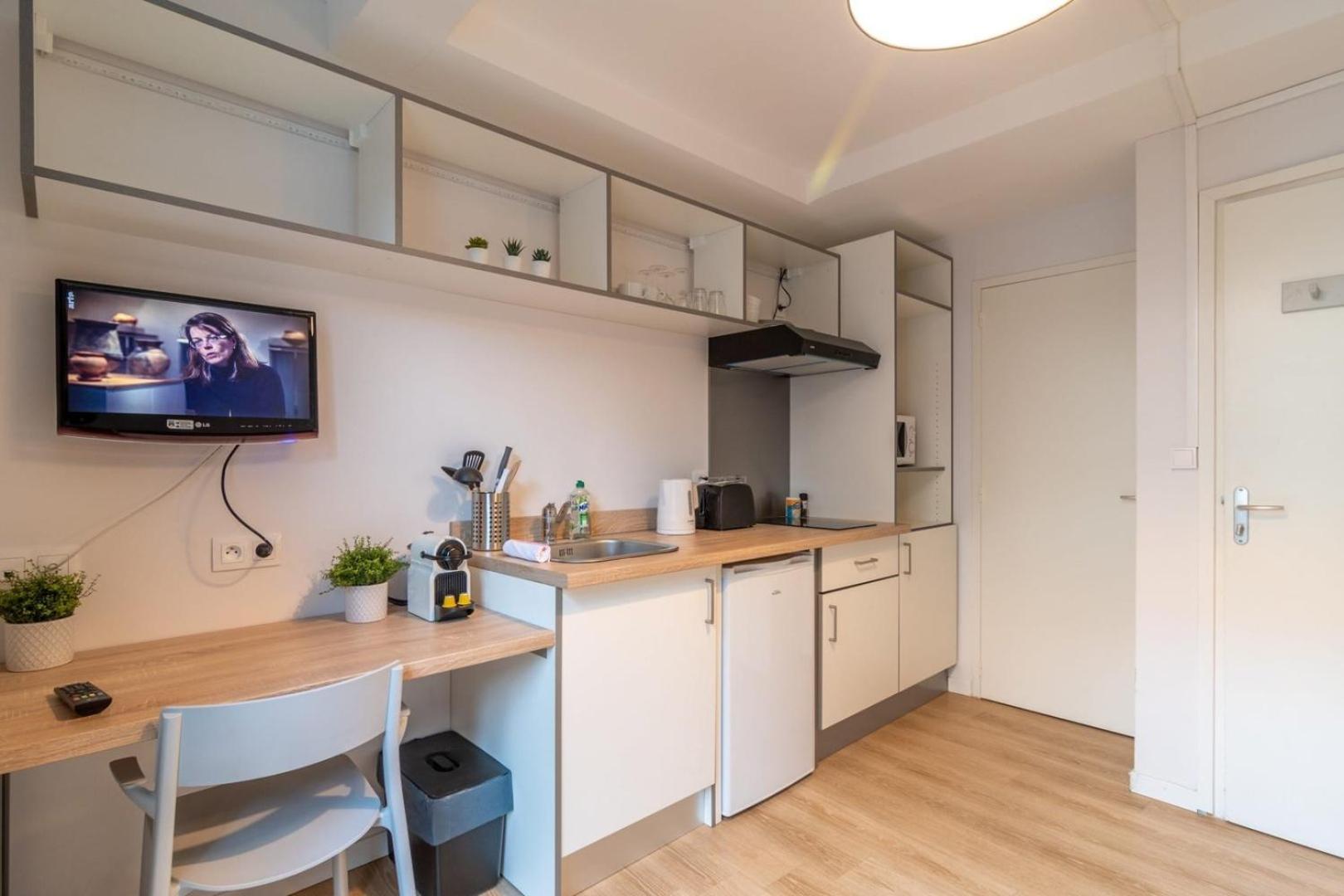 Hypercentre Train Station - Superb Equipped Appartement *