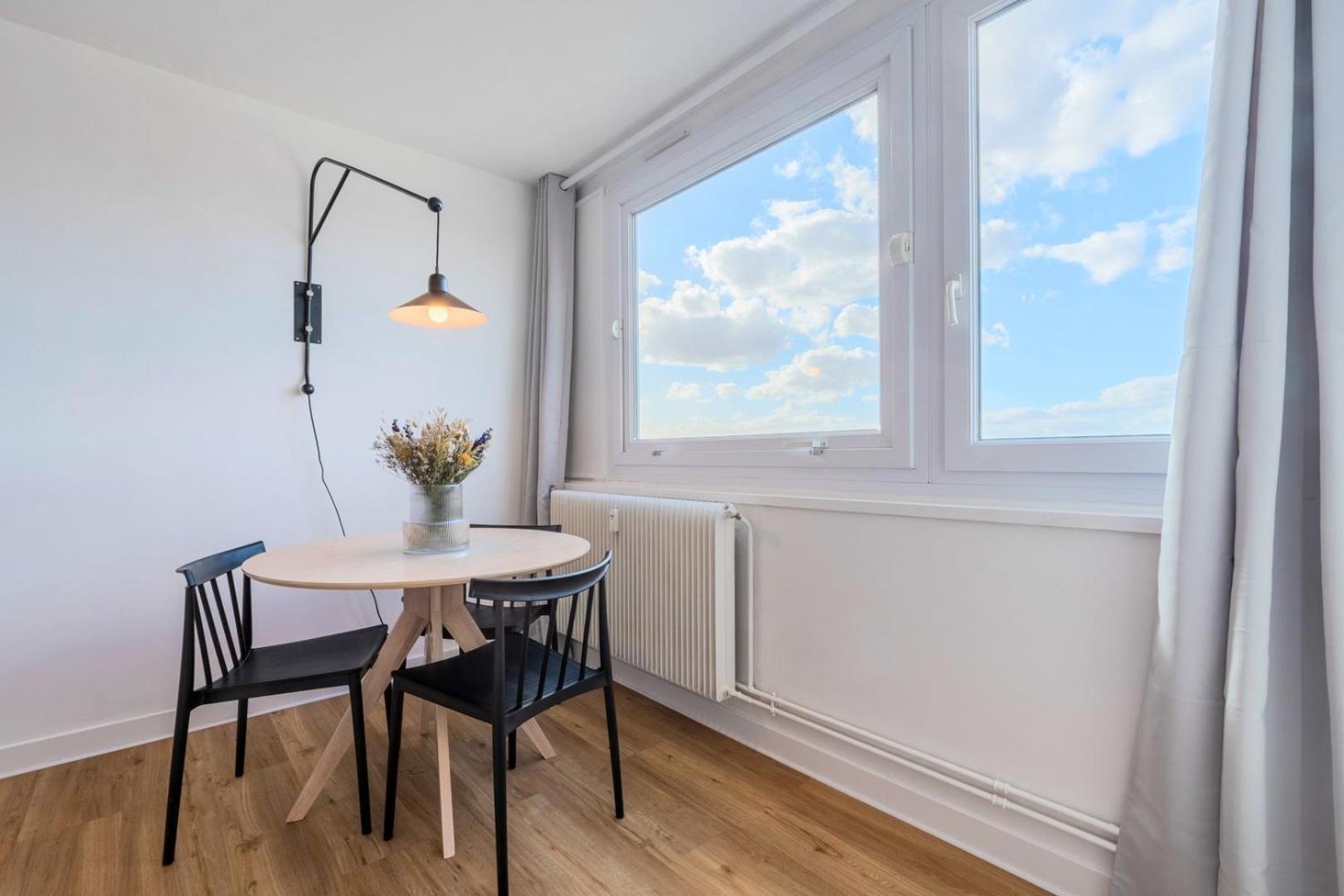 Hellemmes - With Parking ! Appartement Rijsel