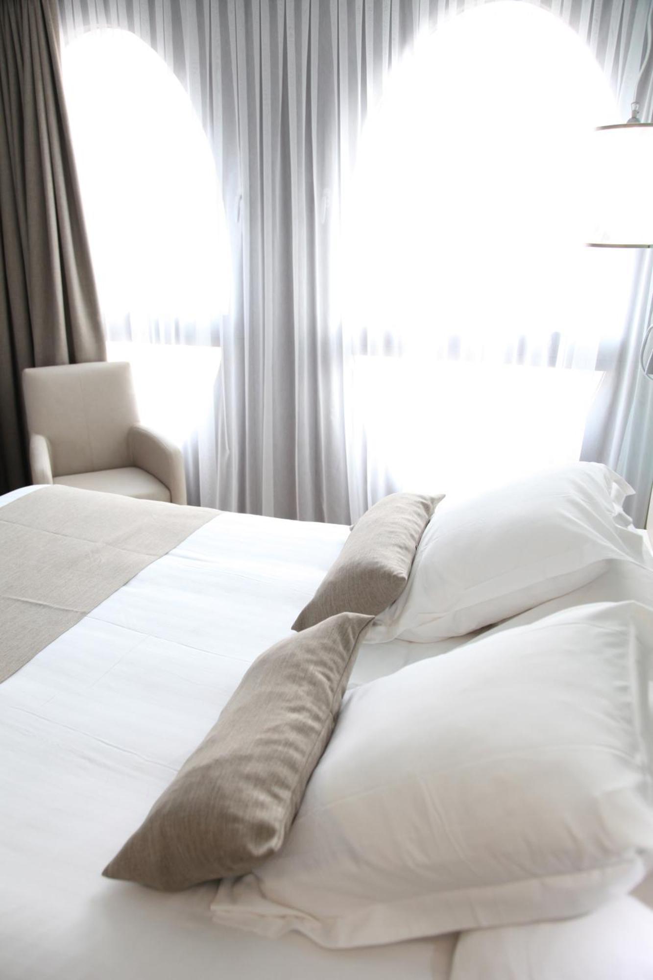 Hotel Western Premier Why