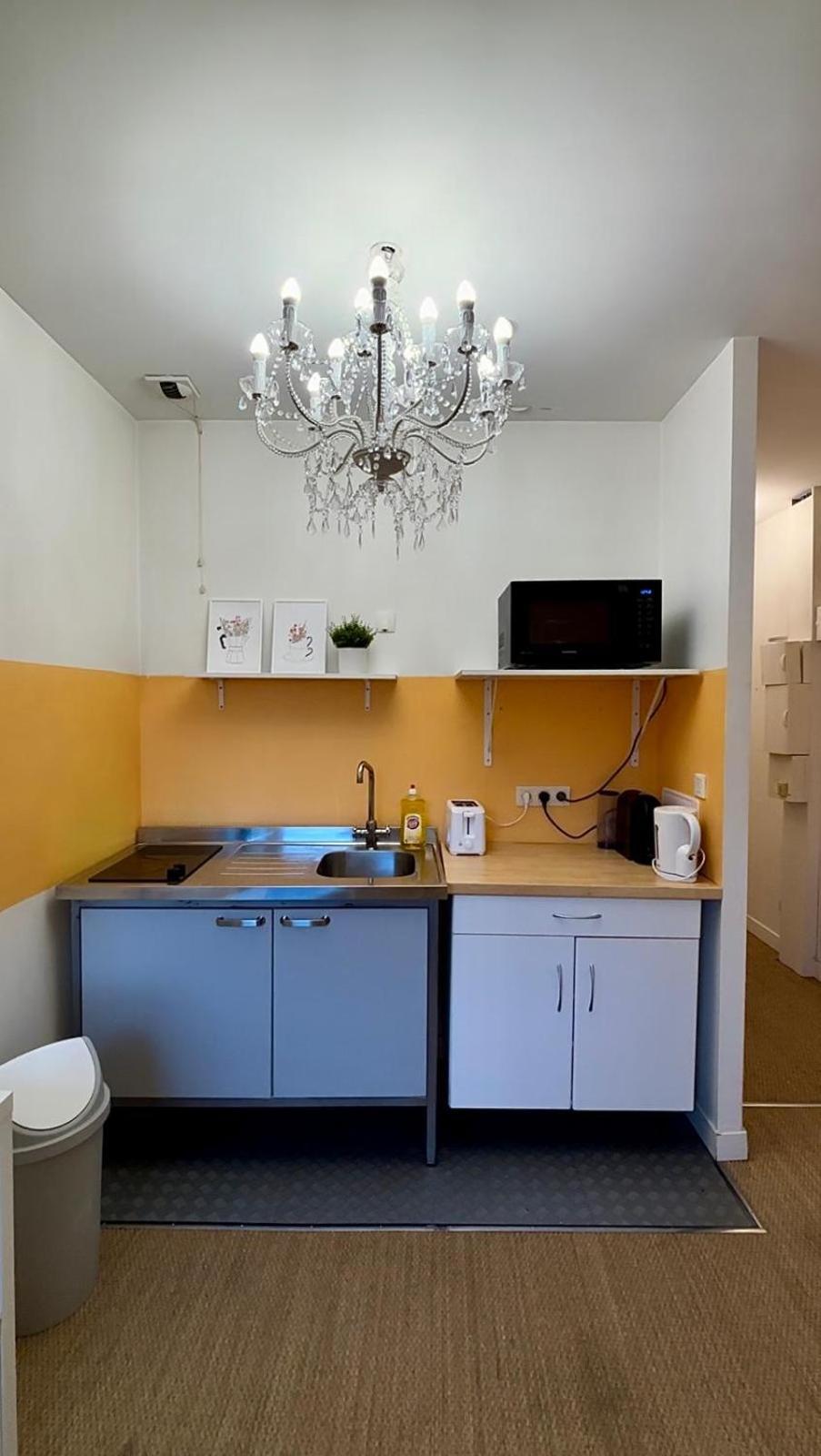 Cosy Sur La Prestigieuse Rue Faidherbe, A Deux Pas De La Gare Flandre Appartement *