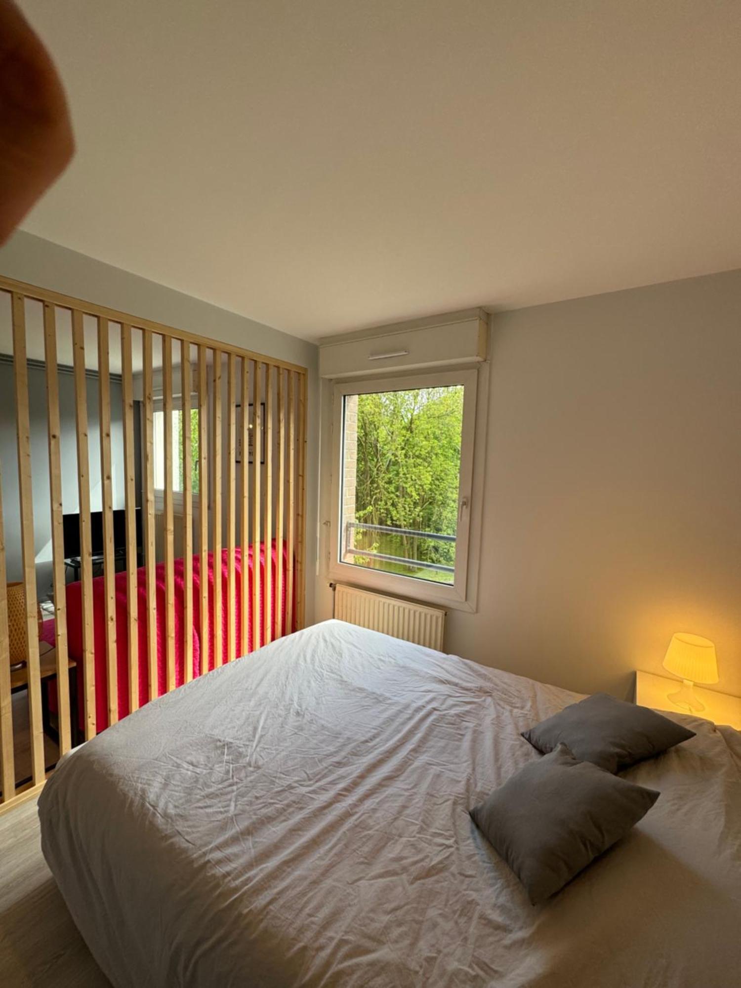 Vauban T1 Calme Avec Parking Privatif Apartamento Lille