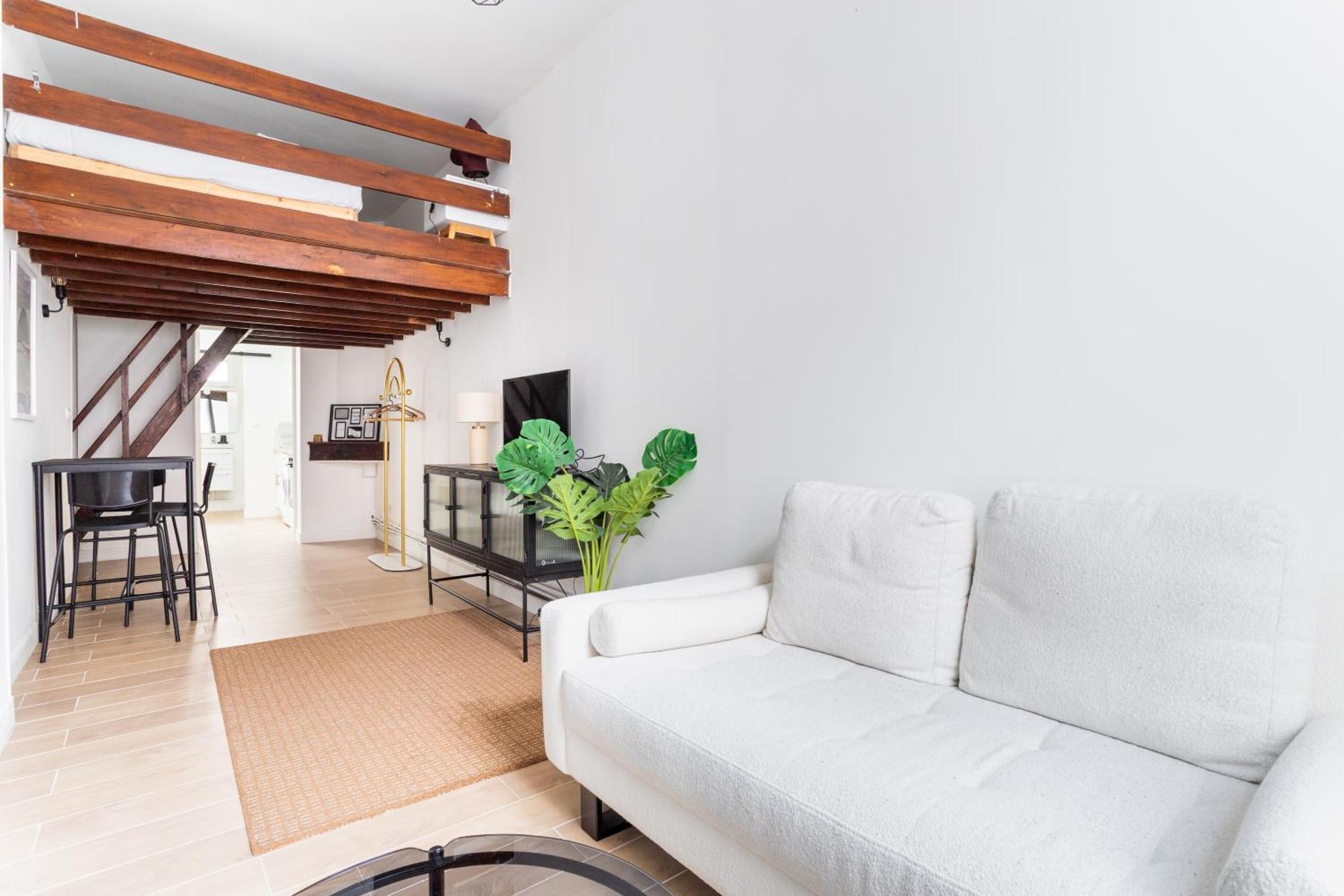 Bel Avec Exterieur Proche Du Metro - Apartment *