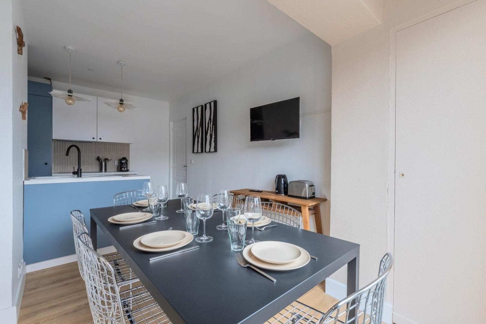 Renovated 3-bedroom Flat On The Grand Place Apartment *