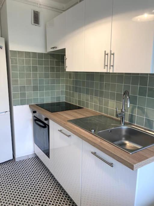 Appartement Porte De Paris Av Garage *
