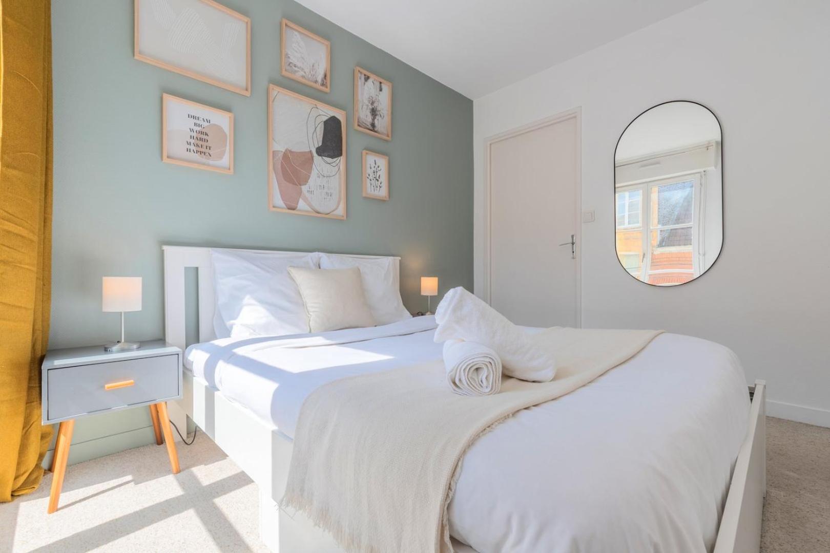 Bright Flat In The Heart Of Vieux Lille. Apartment