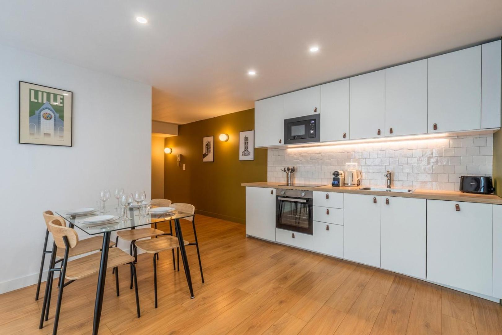 Appartement 2 Proche Vieux Lille, Avec Parking