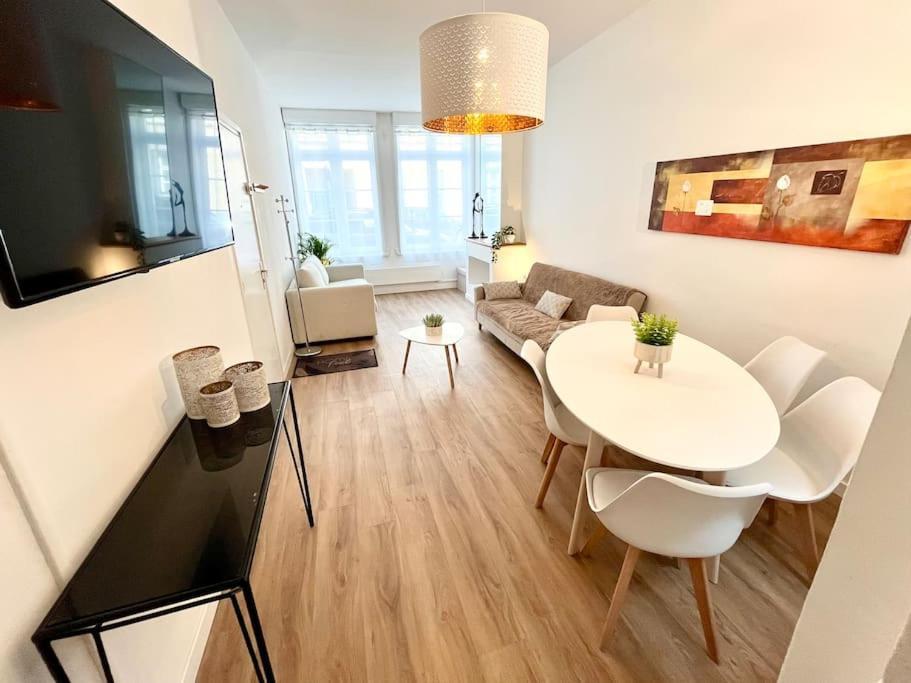 Appartement Joli Avec Cachet Dans Le Vieux *