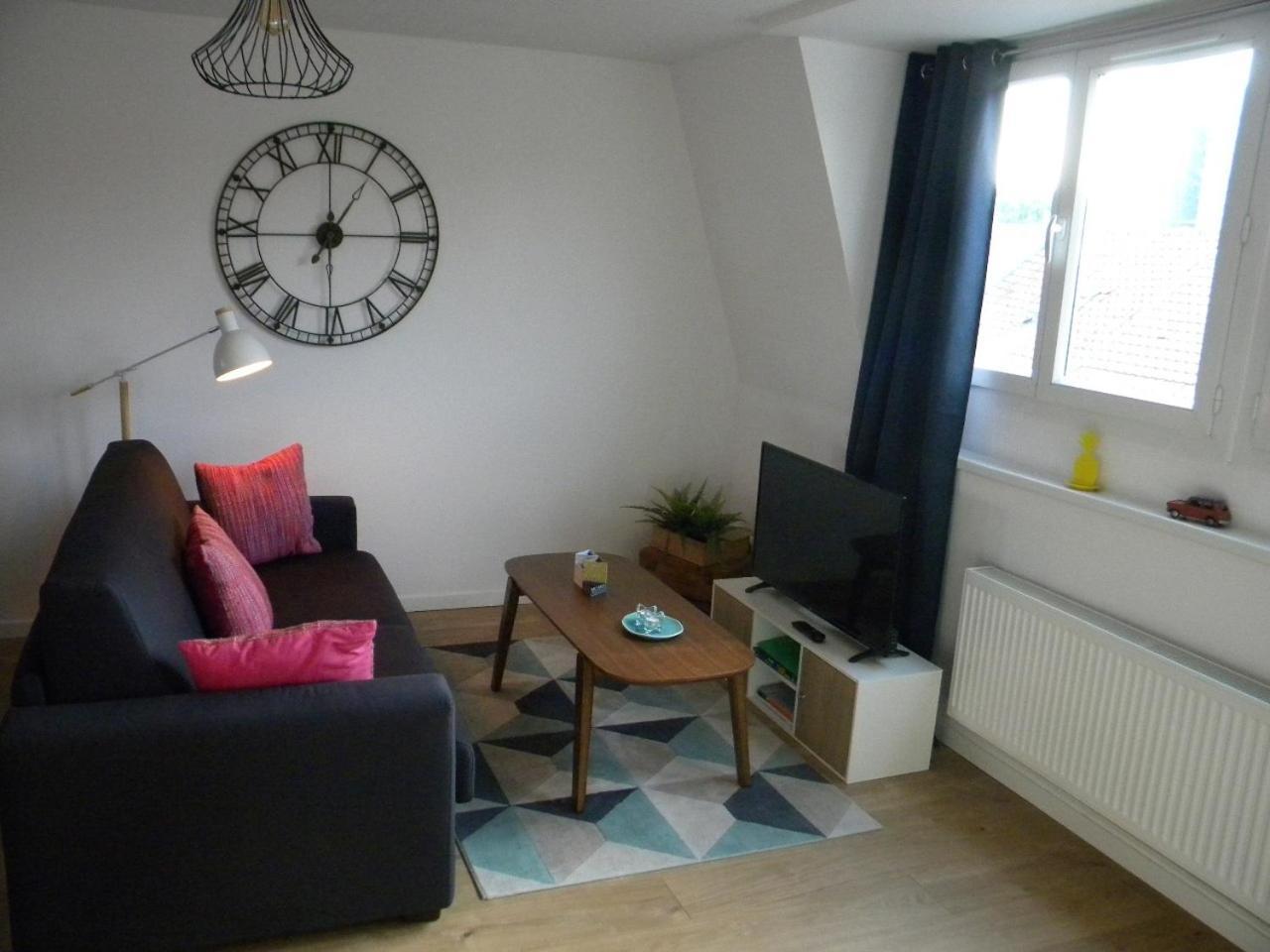 - Proche Metro - Stationnement Gratuit Appartement