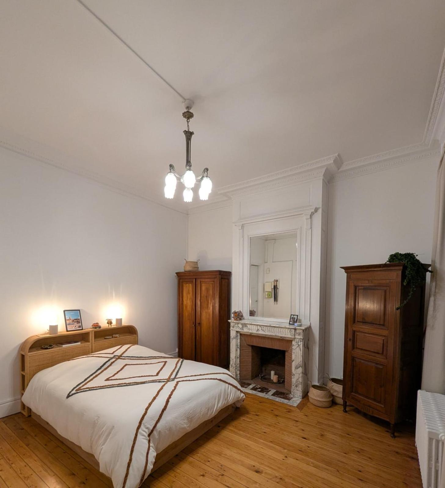 Charming T2 With Balcony In Lille-centre * Lille