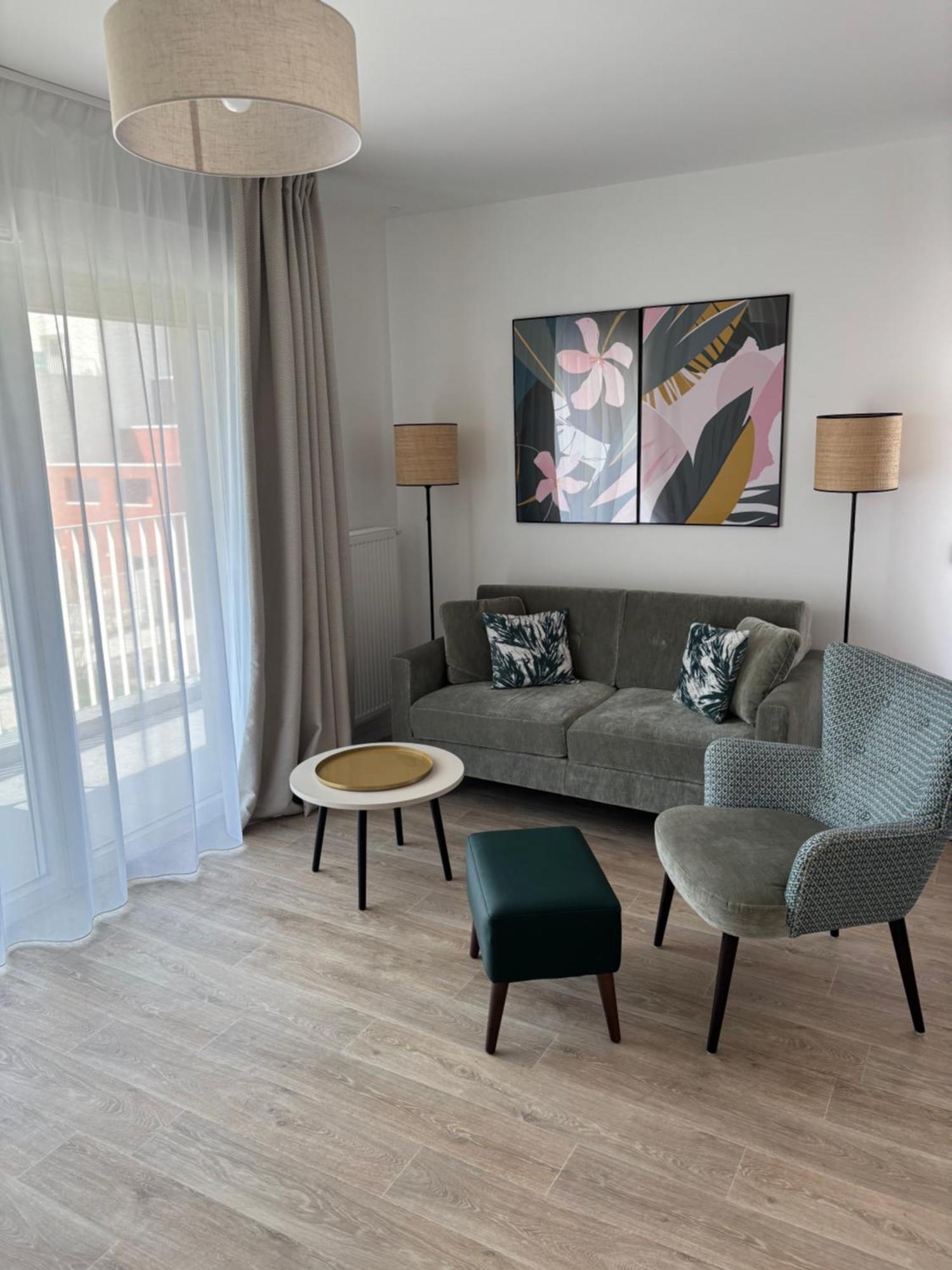 Aparthotel Services Seniors Domitys - Ulma *