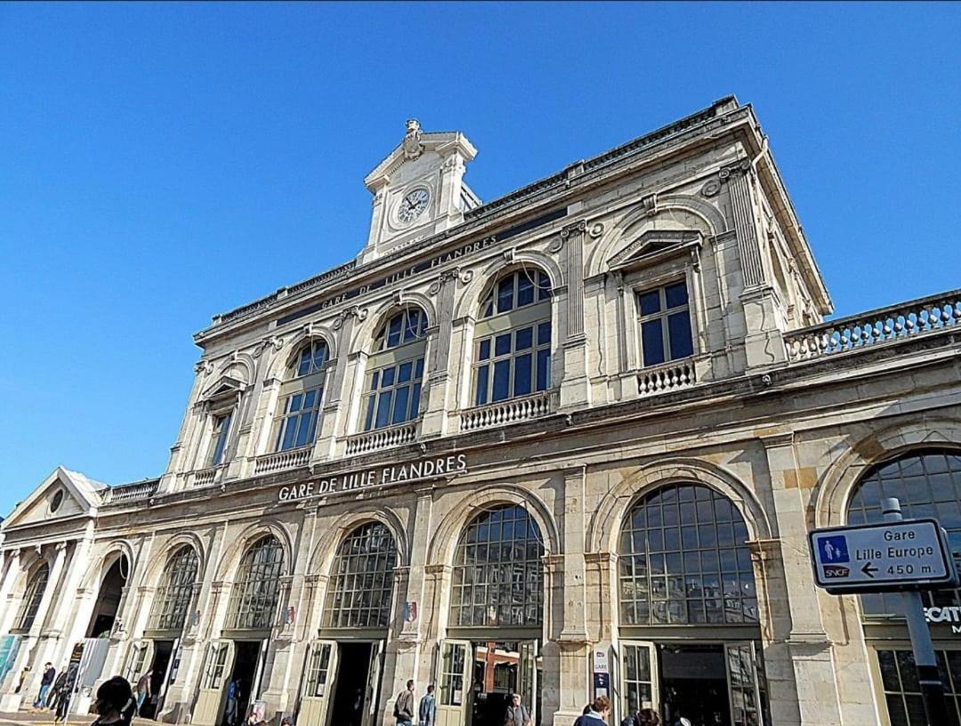 4 Pers Ideal Voyageur Located In Incontournable Rue Faidherbe In Front Of Gare Flandres Apartment