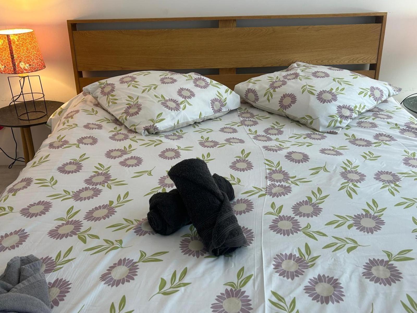 Poppy-ideally Located, Next Station,gd Palais&city