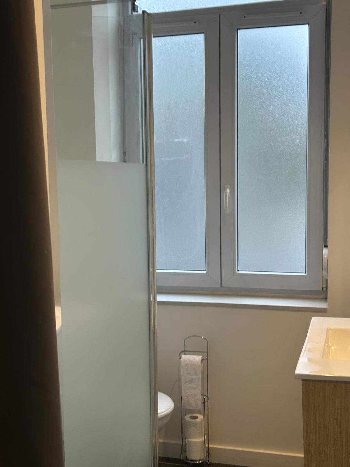 Poppy-ideally Located, Next Station,gd Palais&city Apartment