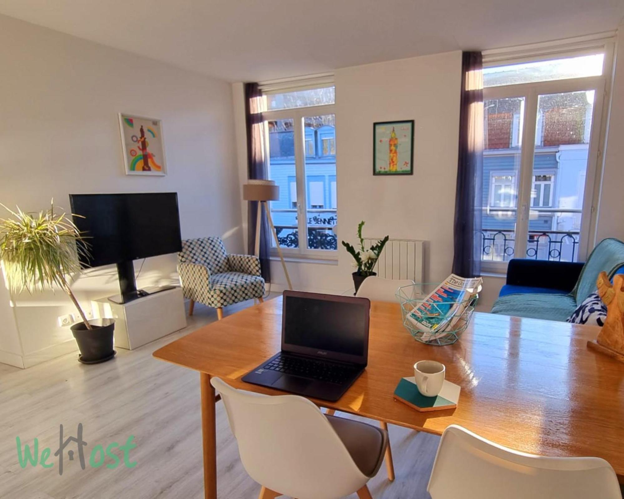 Poppy-ideally Located, Next Station,gd Palais&city