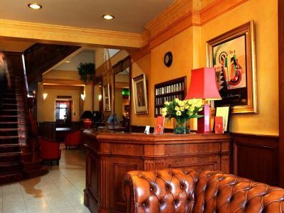 De La Paix Hotel 3*