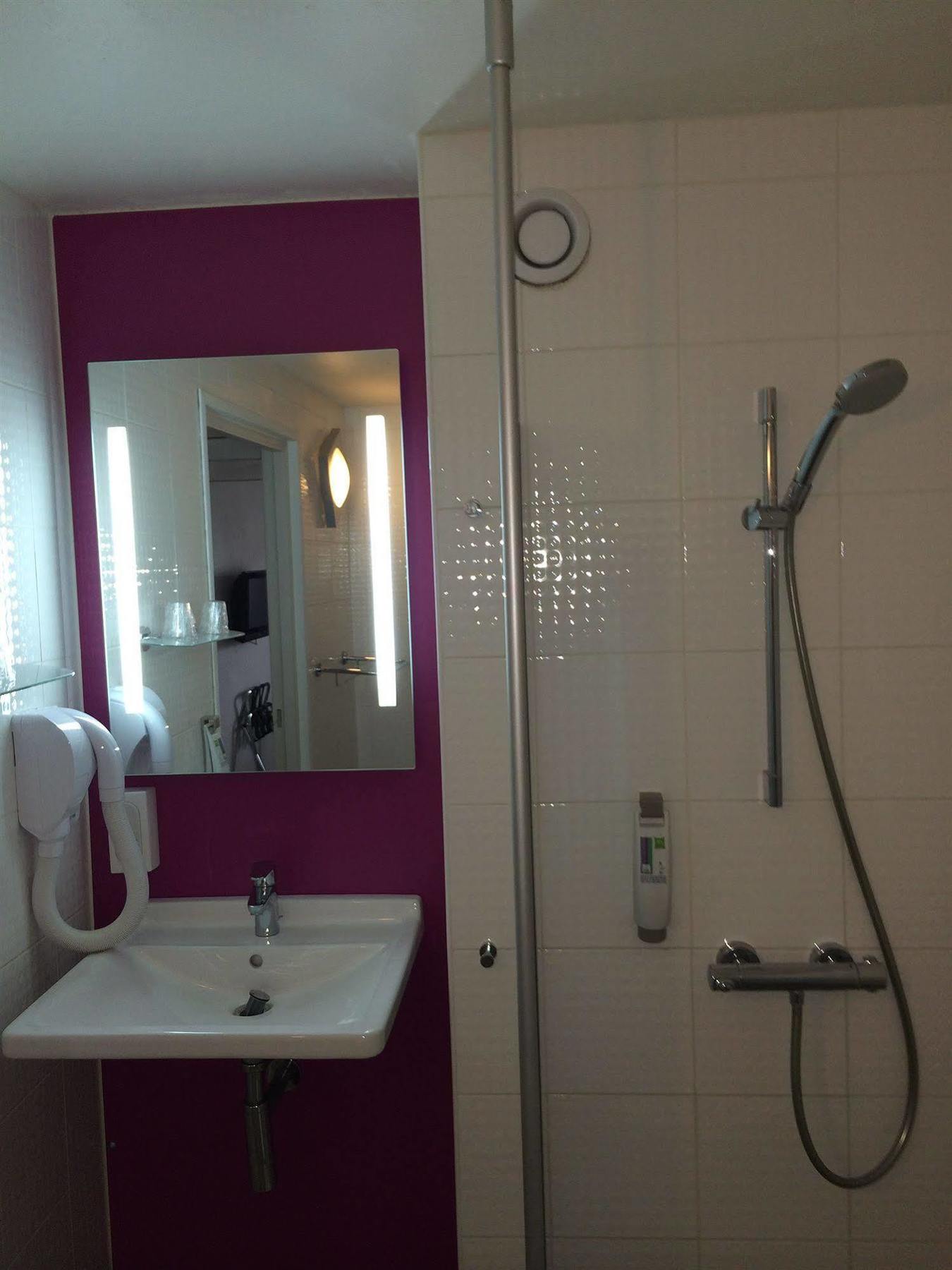 Hotel Ibis Styles Centre Gare Beffroi 3*
