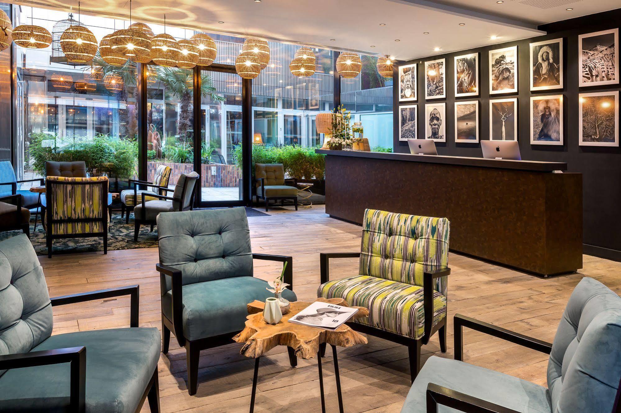 L'arbre Voyageur - Bw Premier Collection - 4*