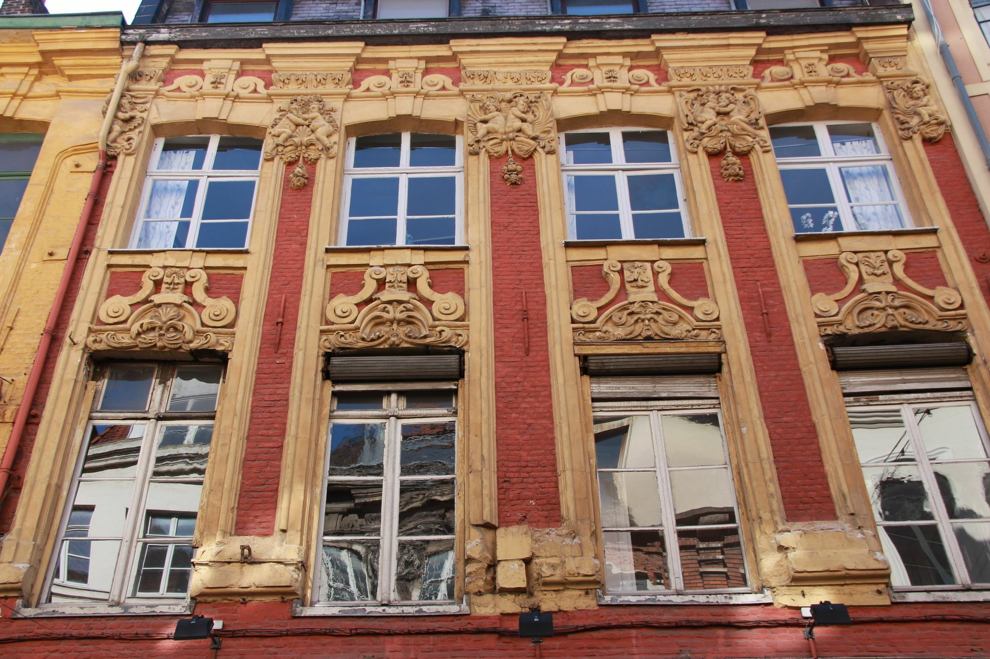 Escalille Le Voltaire Apartment Lille