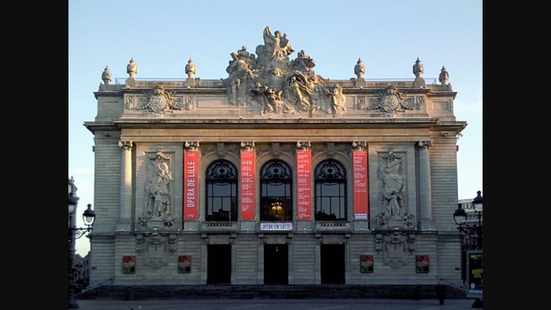 Opera Apartment *
